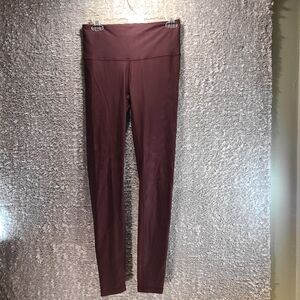 Lululemon Leggings Size 8 Wine Purple Back Pocket Camo Pattern
